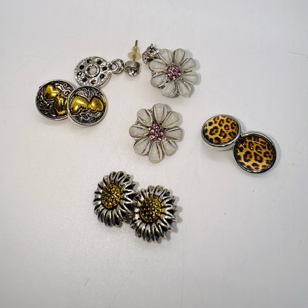 Ginger Snaps Post Back Earring Set. - image 2